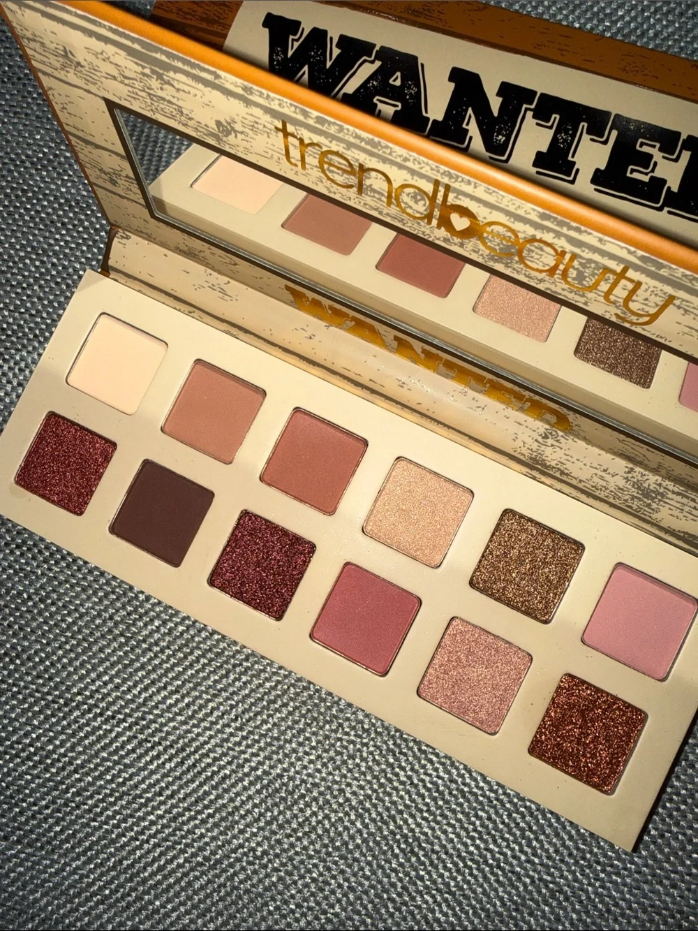 Trend beauty wanted warm eyeshadow palette new in box